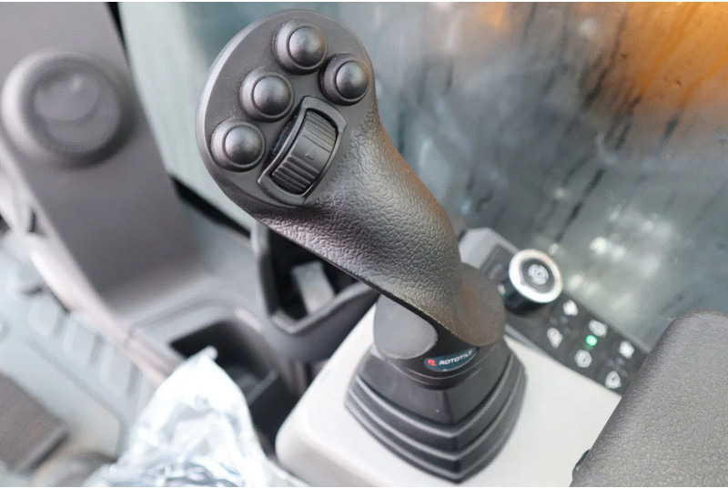 Excavadora de cadenas XCMG XE260E | ROTOTILT R8 | CUMMINS STAGE V | EC250 | SY265 | 326: foto 18