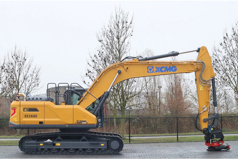 XCMG XE260E | ROTOTILT R8 | CUMMINS STAGE V | EC250 | SY265 | 326 - Excavadora de cadenas: foto 4 XCMG XE260E | ROTOTILT R8 | CUMMINS STAGE V | EC250 | SY265 | 326 - Excavadora de cadenas: foto 4