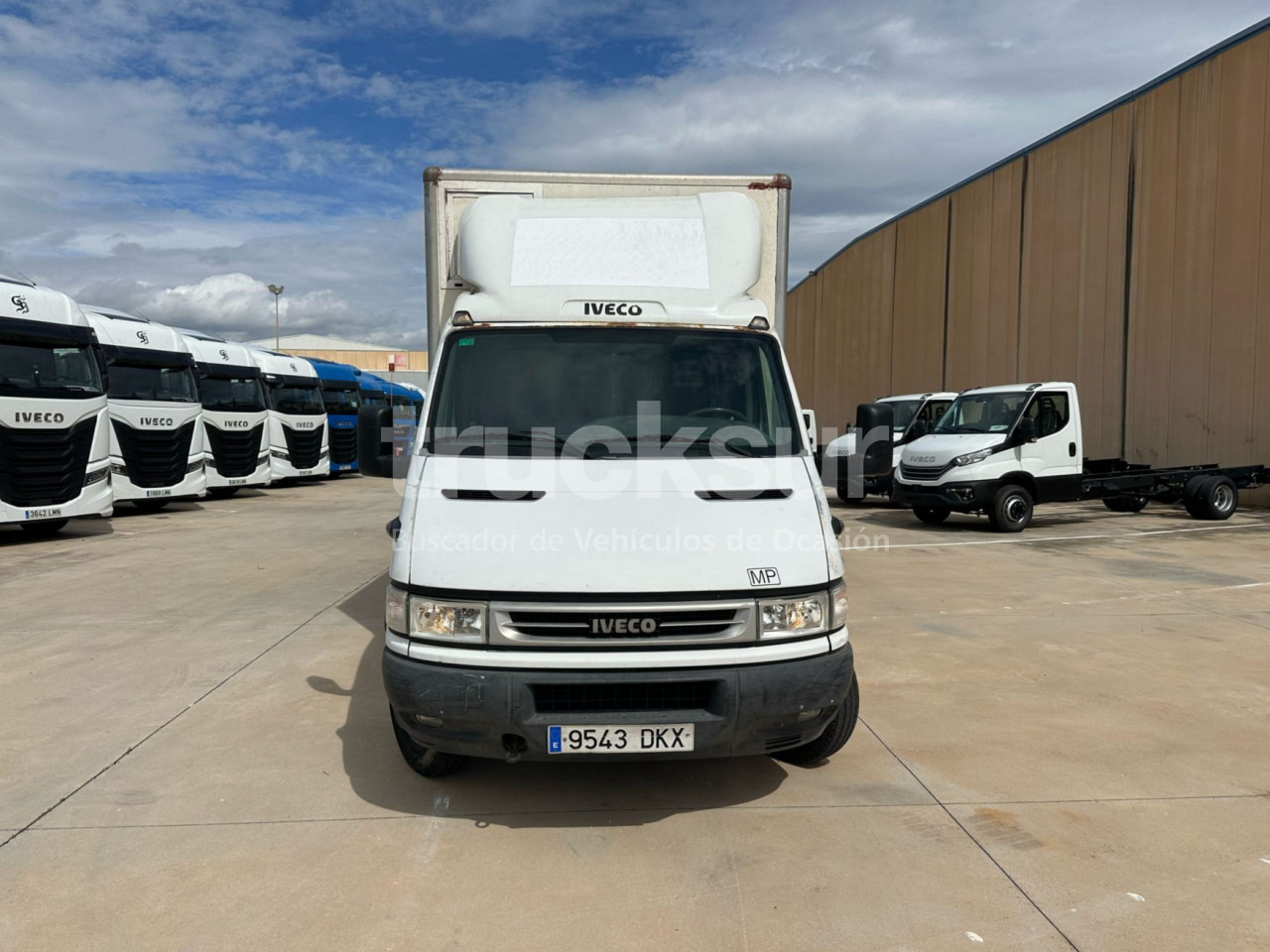 IVECO DAILY 35C14 - Furgoneta caja cerrada: foto 3 IVECO DAILY 35C14 - Furgoneta caja cerrada: foto 3