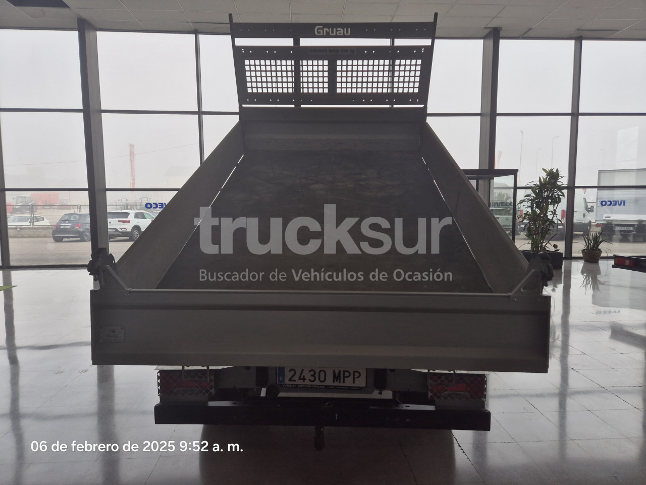 IVECO DAILY 35C14H - Volquete furgoneta: foto 3 IVECO DAILY 35C14H - Volquete furgoneta: foto 3