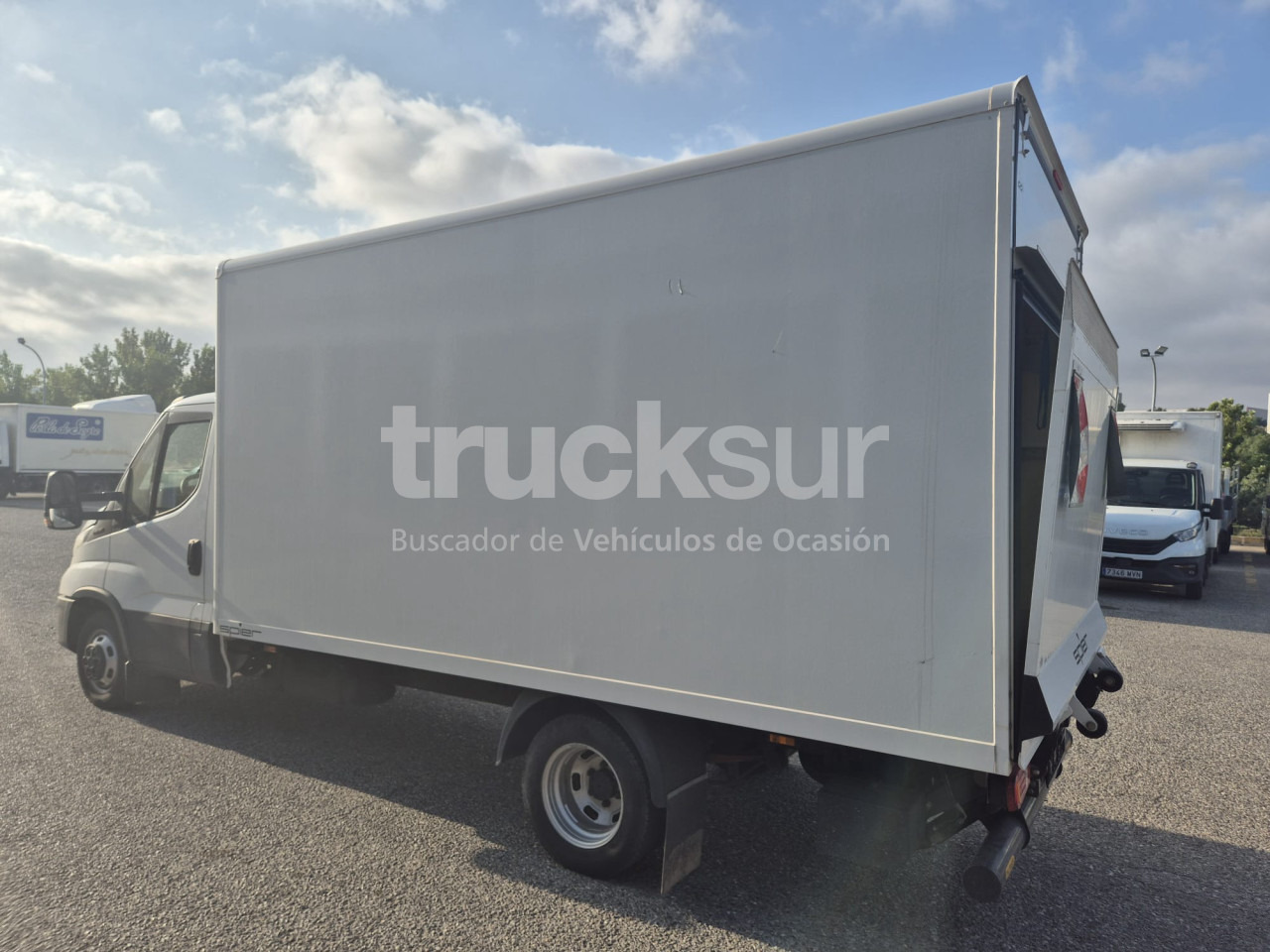 IVECO DAILY 35C16H - Furgoneta caja cerrada: foto 4 IVECO DAILY 35C16H - Furgoneta caja cerrada: foto 4