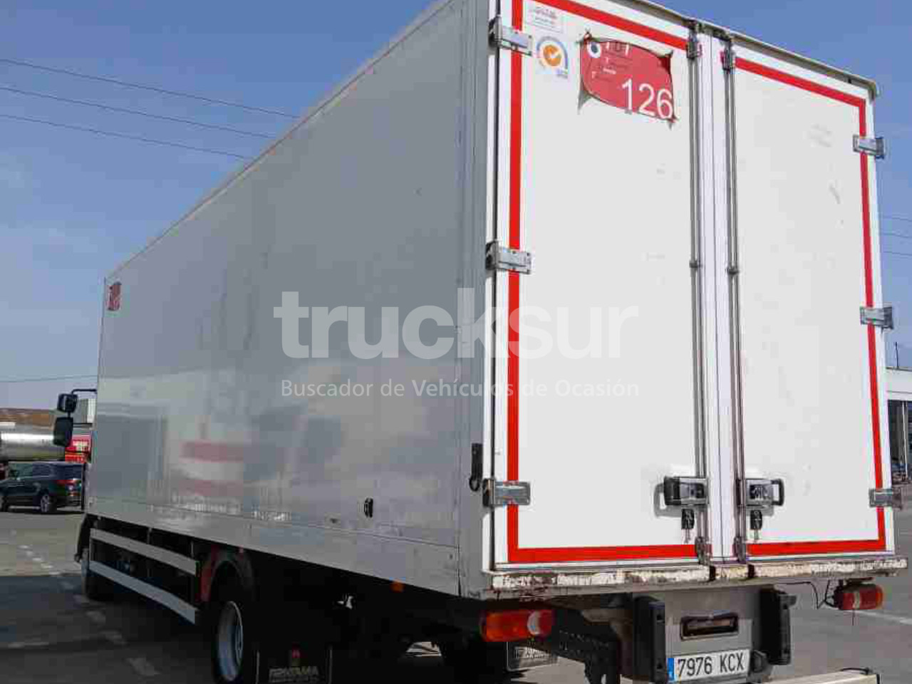 RENAULT D 12.240 - Camión caja cerrada: foto 4 RENAULT D 12.240 - Camión caja cerrada: foto 4