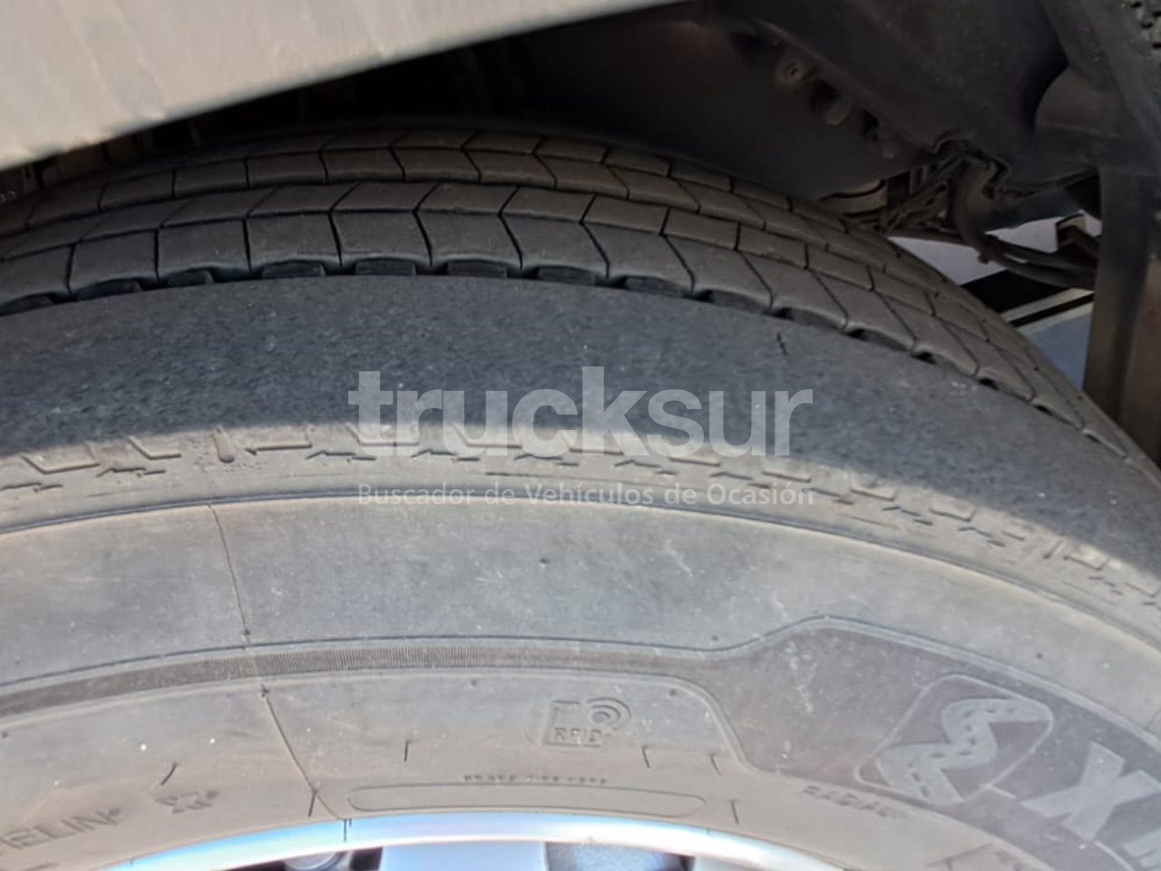 Camión lona SCANIA R450.18: foto 26