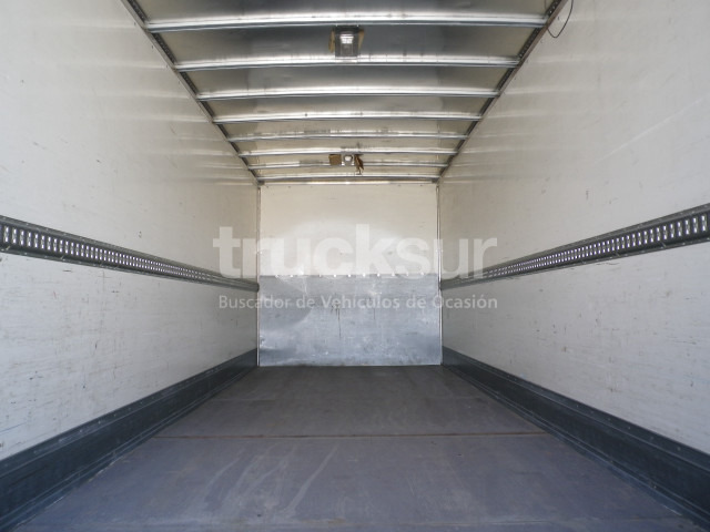 VOLVO FE 280.18 - Camión caja cerrada: foto 5 VOLVO FE 280.18 - Camión caja cerrada: foto 5