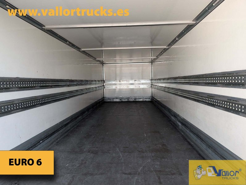 IVECO EUROCARGO 120E25 - Camión caja cerrada: foto 4 IVECO EUROCARGO 120E25 - Camión caja cerrada: foto 4
