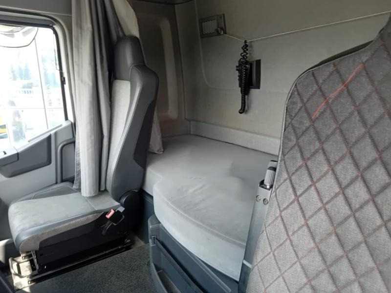 Cabeza tractora Renault Gamme T 460: foto 7