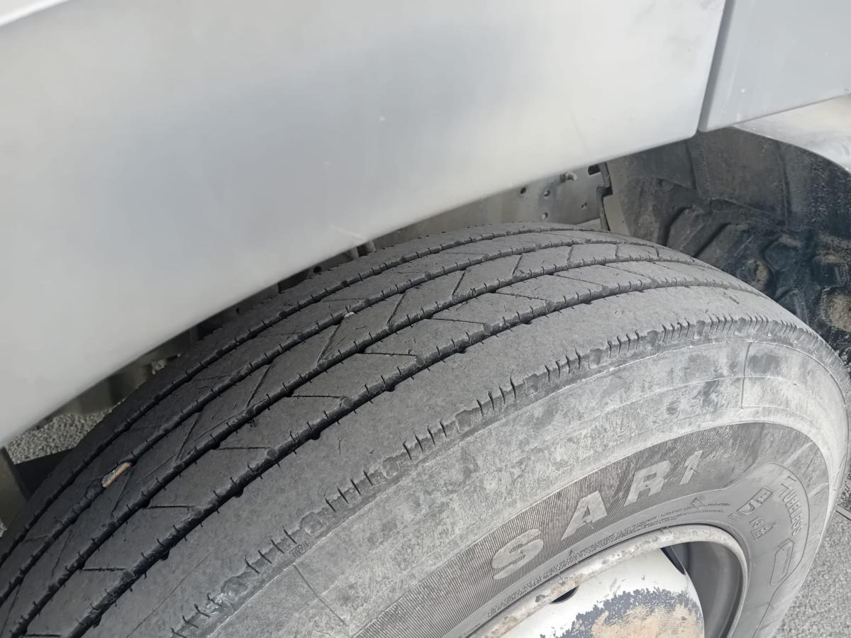 Mercedes Atego 1224 - Camión volquete: foto 4 Mercedes Atego 1224 - Camión volquete: foto 4