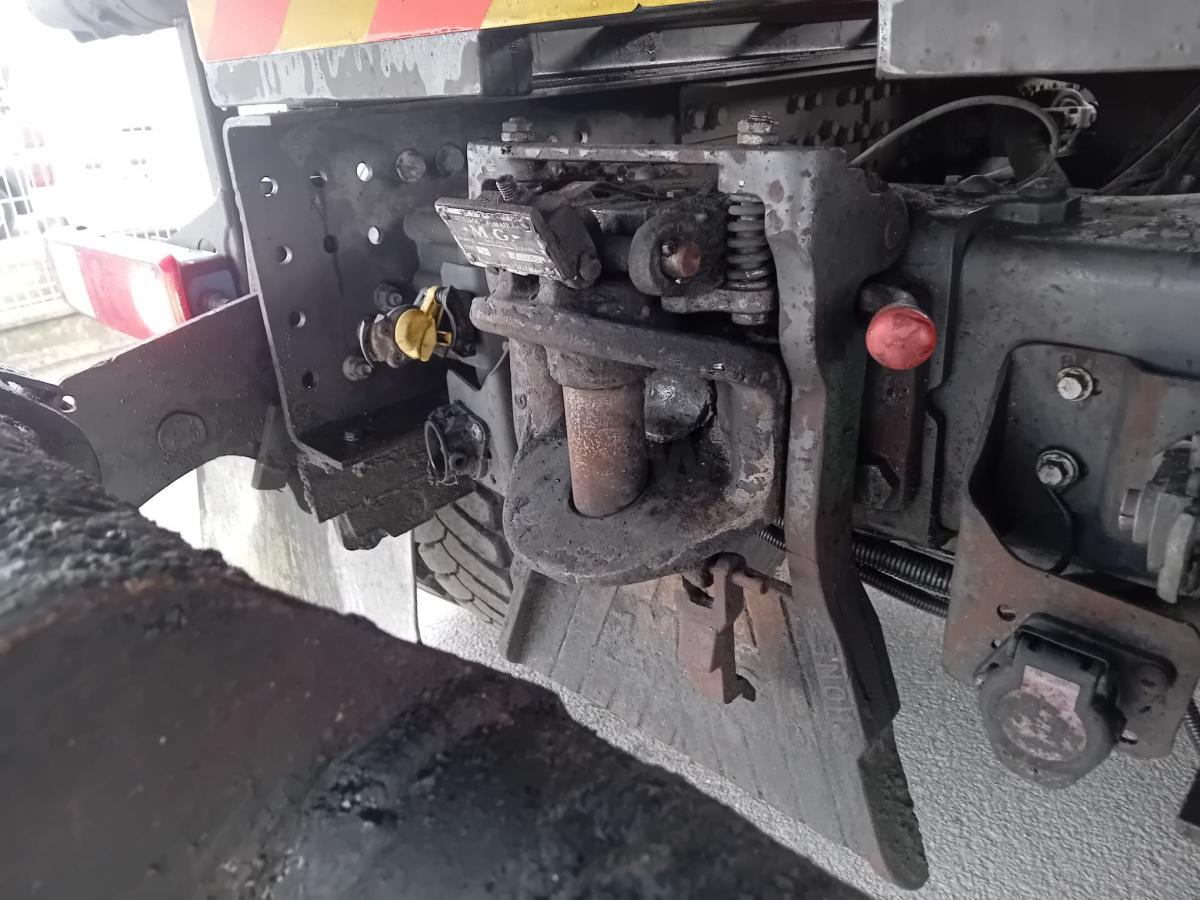 Renault Kerax 430 DXI - Camión volquete: foto 3 Renault Kerax 430 DXI - Camión volquete: foto 3