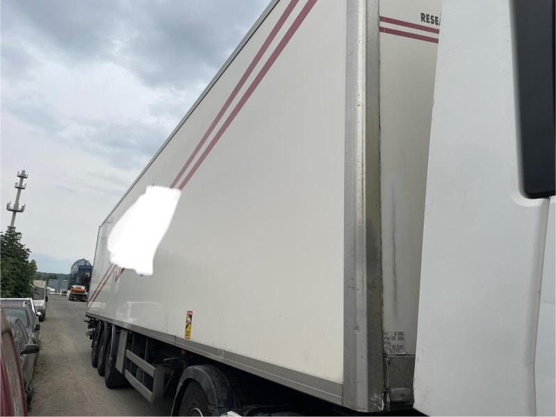 Samro  - Semirremolque caja cerrada: foto 2 Samro  - Semirremolque caja cerrada: foto 2