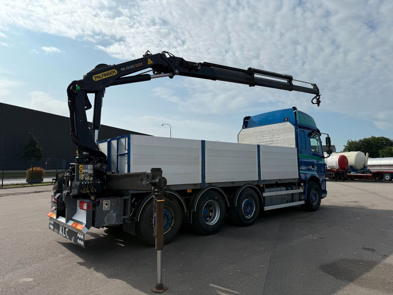 DAF CF 510 8x2*6 / Crane Palfinger PK 19.001 - Camión grúa: foto 3 DAF CF 510 8x2*6 / Crane Palfinger PK 19.001 - Camión grúa: foto 3