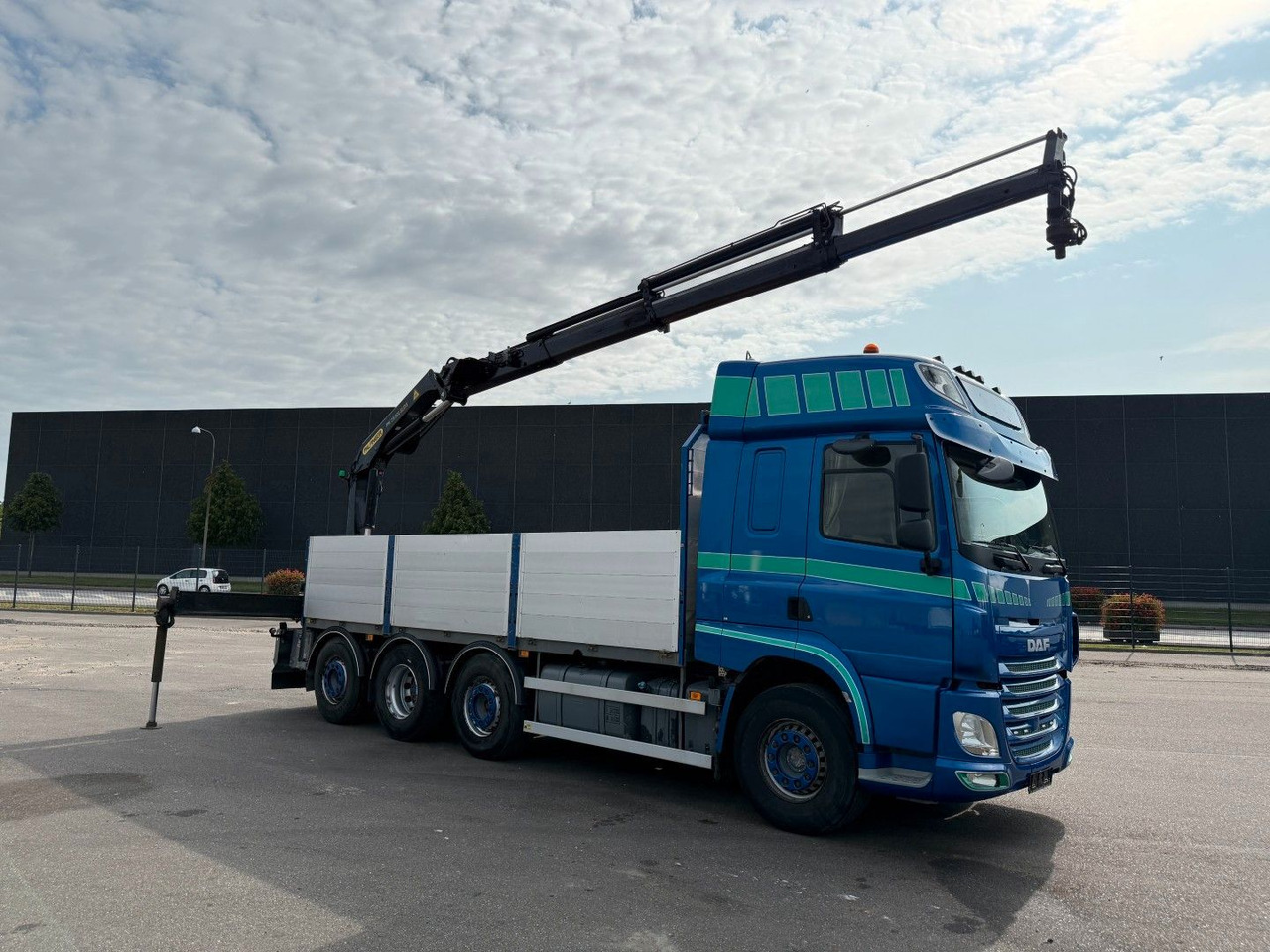 DAF CF 510 8x2*6 / Crane Palfinger PK 19.001 - Camión grúa: foto 2 DAF CF 510 8x2*6 / Crane Palfinger PK 19.001 - Camión grúa: foto 2