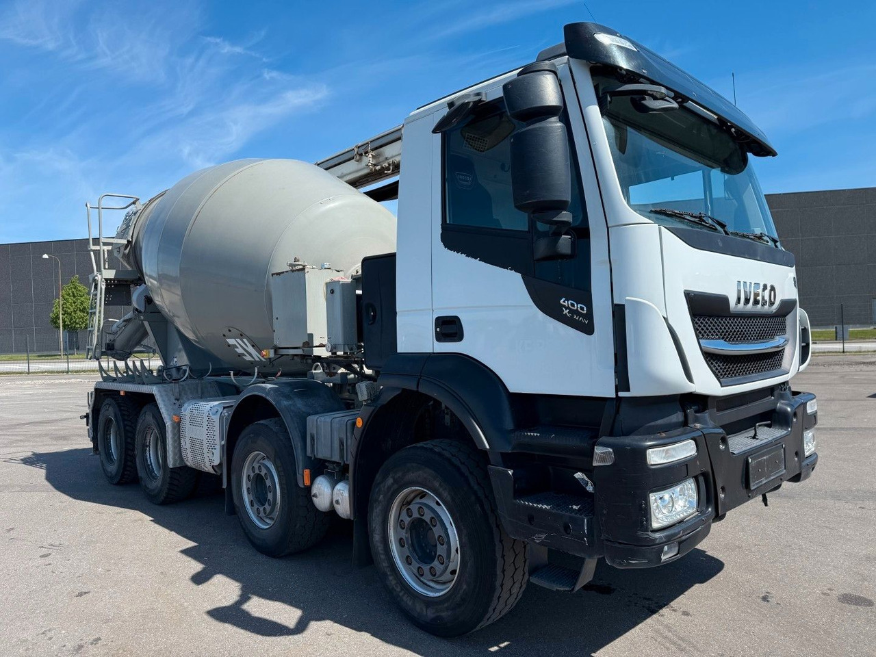Iveco X-Way 400 8x4 Imer LT8XL Belt LT1601 - Camión hormigonera: foto 2 Iveco X-Way 400 8x4 Imer LT8XL Belt LT1601 - Camión hormigonera: foto 2