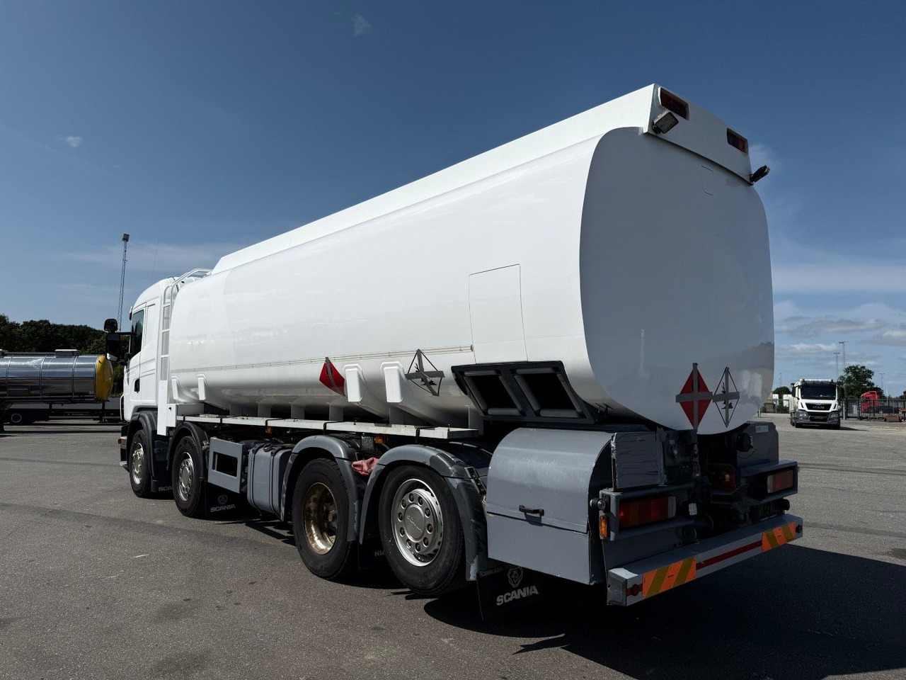 Scania G480 8x2*6 24.000 L / 5 compartments / ADR Tank - Camión cisterna: foto 4 Scania G480 8x2*6 24.000 L / 5 compartments / ADR Tank - Camión cisterna: foto 4