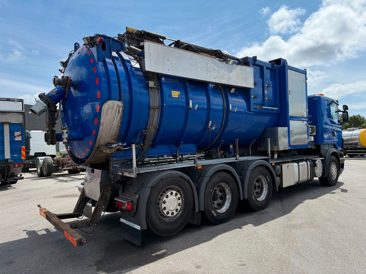 Scania R420 8x4*4 Vacuum Suction Disab Centurion P10 - Limpieza de alcantarillado: foto 3 Scania R420 8x4*4 Vacuum Suction Disab Centurion P10 - Limpieza de alcantarillado: foto 3