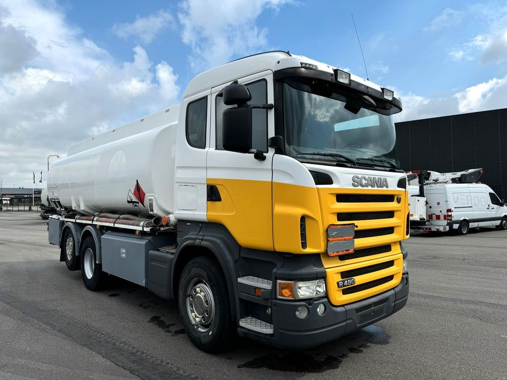 Scania R480 6x2*4 19,000 L ADR Euro 4 - Camión cisterna: foto 2 Scania R480 6x2*4 19,000 L ADR Euro 4 - Camión cisterna: foto 2