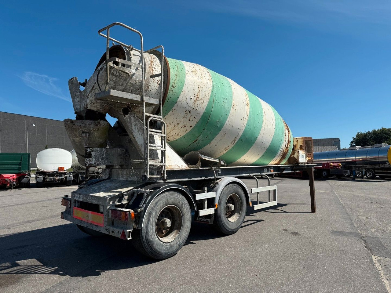 Le Cinena 12 m2 Baruval 2 axle Concrete trailer Lecinena 12 m3 Baruval 2 achse Beton/Concrete mixer - Semirremolque: foto 3 Le Cinena 12 m2 Baruval 2 axle Concrete trailer Lecinena 12 m3 Baruval 2 achse Beton/Concrete mixer - Semirremolque: foto 3