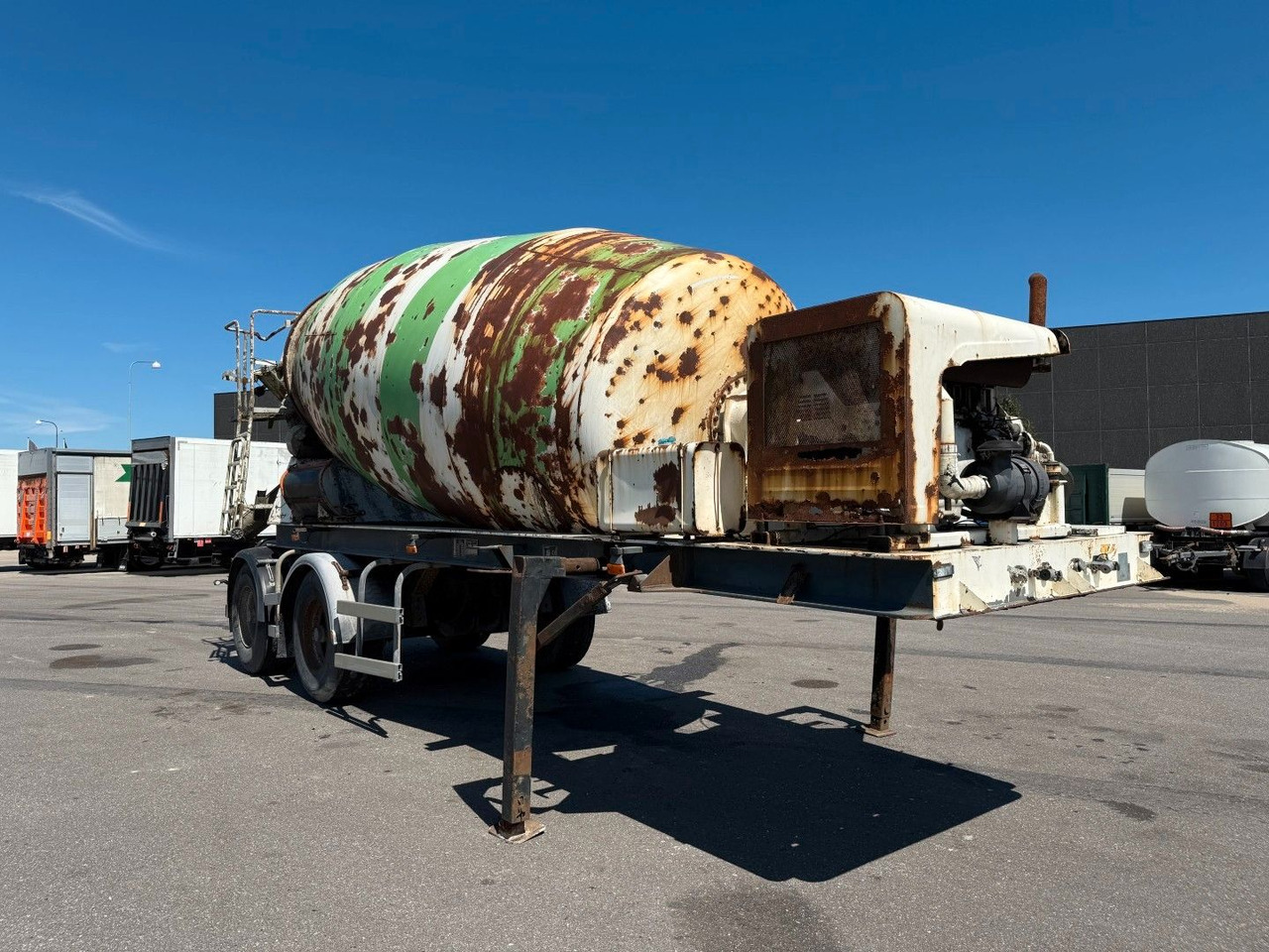 Lecinena 12 m3 Baruval 2 achse Beton/Concrete mixer Lecinena 12 m3 Baruval 2 achse Beton/Concrete mixer - Semirremolque: foto 2 Lecinena 12 m3 Baruval 2 achse Beton/Concrete mixer Lecinena 12 m3 Baruval 2 achse Beton/Concrete mixer - Semirremolque: foto 2