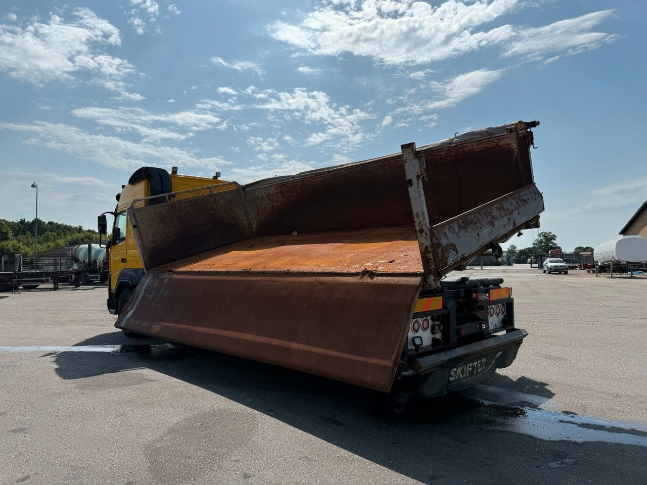 Camión volquete Volvo FMX500 8x4/4 Steel tipper Volvo FMX500 8x4/4 Steel tipper: foto 19 Camión volquete Volvo FMX500 8x4/4 Steel tipper Volvo FMX500 8x4/4 Steel tipper: foto 19