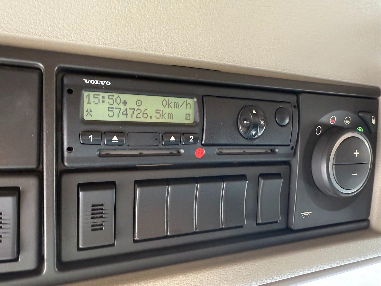 Camión volquete Volvo FMX500 8x4/4 Steel tipper Volvo FMX500 8x4/4 Steel tipper: foto 7 Camión volquete Volvo FMX500 8x4/4 Steel tipper Volvo FMX500 8x4/4 Steel tipper: foto 7