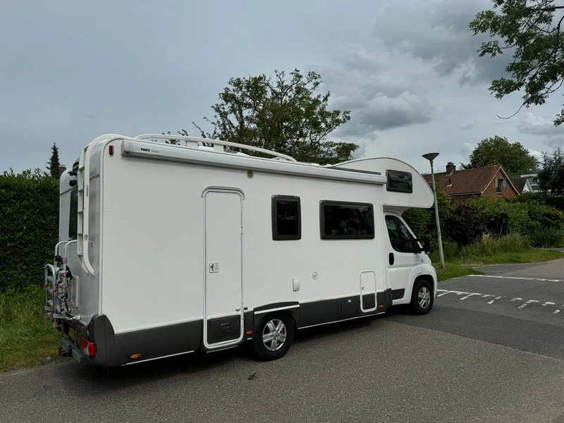 Fiat RIMOR EUROPEO 63 Alkoof, 2x airco, luifel, voortent, EP Level, trekhaak, douche, toilet, 6-zits - Autocaravana capuchina: foto 3 Fiat RIMOR EUROPEO 63 Alkoof, 2x airco, luifel, voortent, EP Level, trekhaak, douche, toilet, 6-zits - Autocaravana capuchina: foto 3