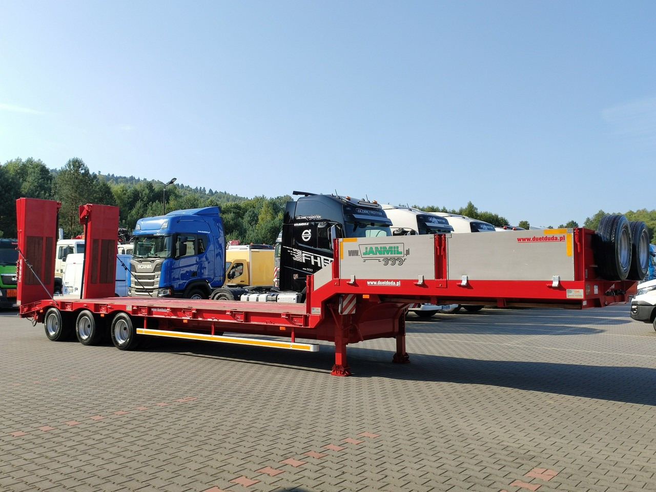 Bodex JANMIL Burtówka Laweta Niskopodłogowa Podczołgówka 3-Osie - Semirremolque góndola rebajadas: foto 1 Bodex JANMIL Burtówka Laweta Niskopodłogowa Podczołgówka 3-Osie - Semirremolque góndola rebajadas: foto 1