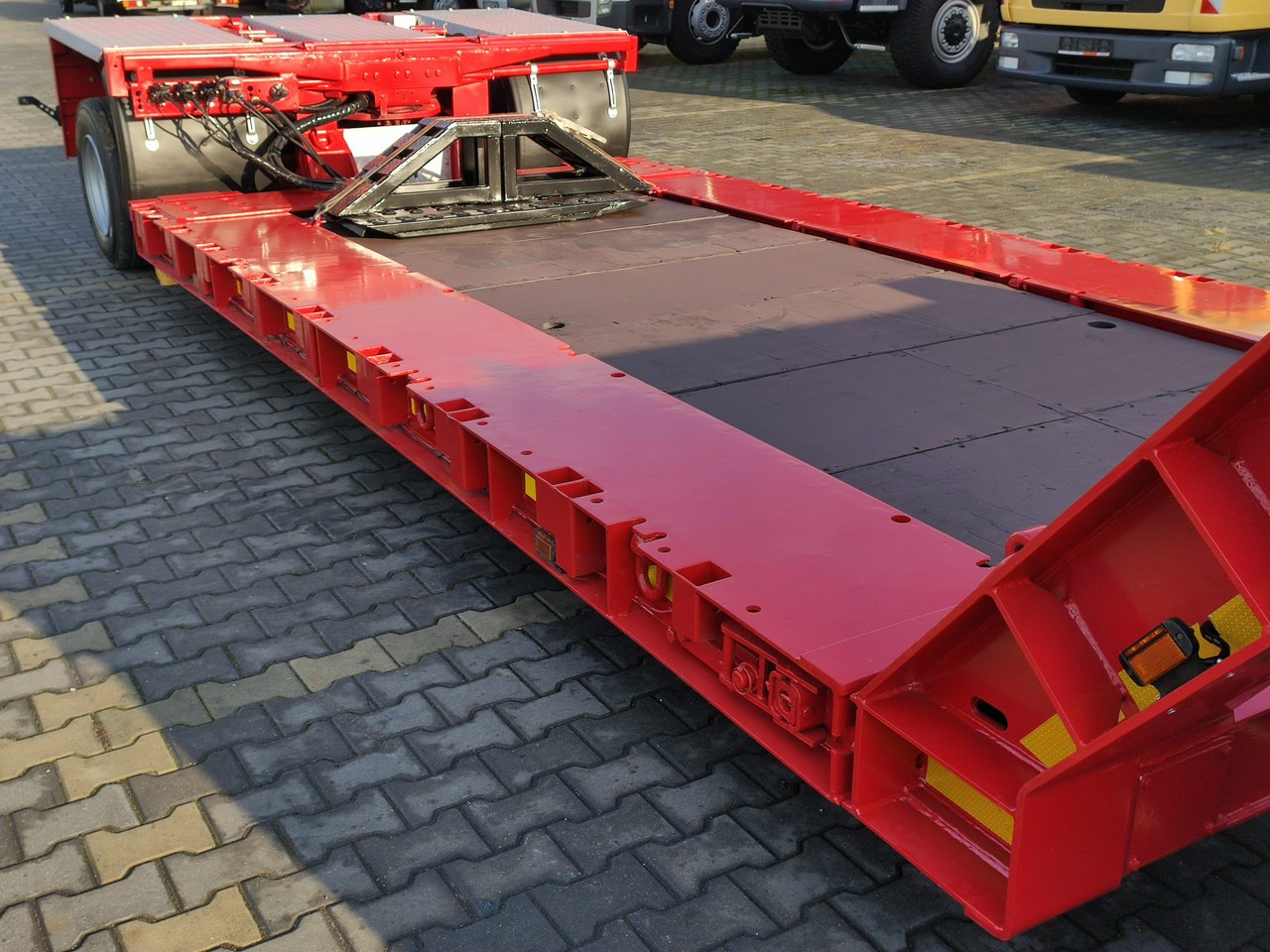 Semirremolque góndola rebajadas EMTECH 2 osiowa PCN 18 TIEFBETT Zagłębiana Rozciągana Oś Skrętna UNIKAT: foto 13 Semirremolque góndola rebajadas EMTECH 2 osiowa PCN 18 TIEFBETT Zagłębiana Rozciągana Oś Skrętna UNIKAT: foto 13