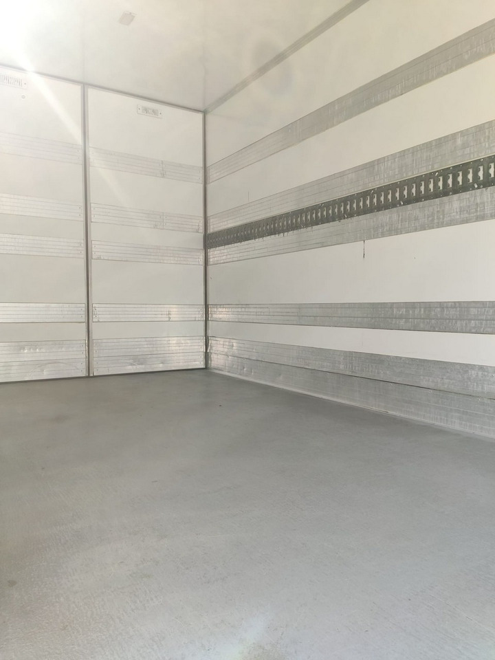 Furgoneta caja cerrada Iveco Daily 50C15 V: foto 32 Furgoneta caja cerrada Iveco Daily 50C15 V: foto 32