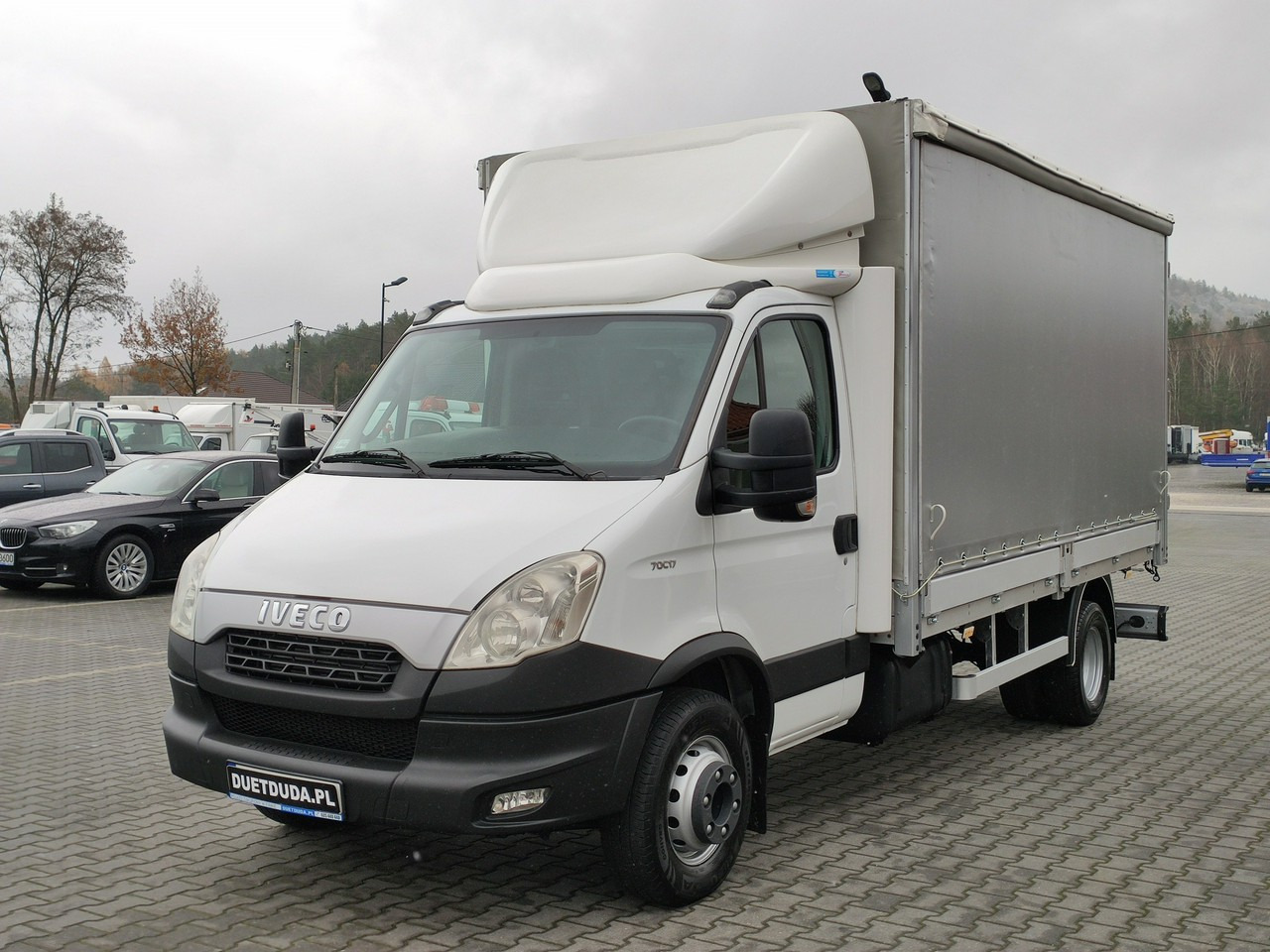 Iveco Daily 70C17 Firana Tył Drzwi Zadbany w Pełni Sprawny Super Stan - Furgoneta con caja de lona: foto 4 Iveco Daily 70C17 Firana Tył Drzwi Zadbany w Pełni Sprawny Super Stan - Furgoneta con caja de lona: foto 4