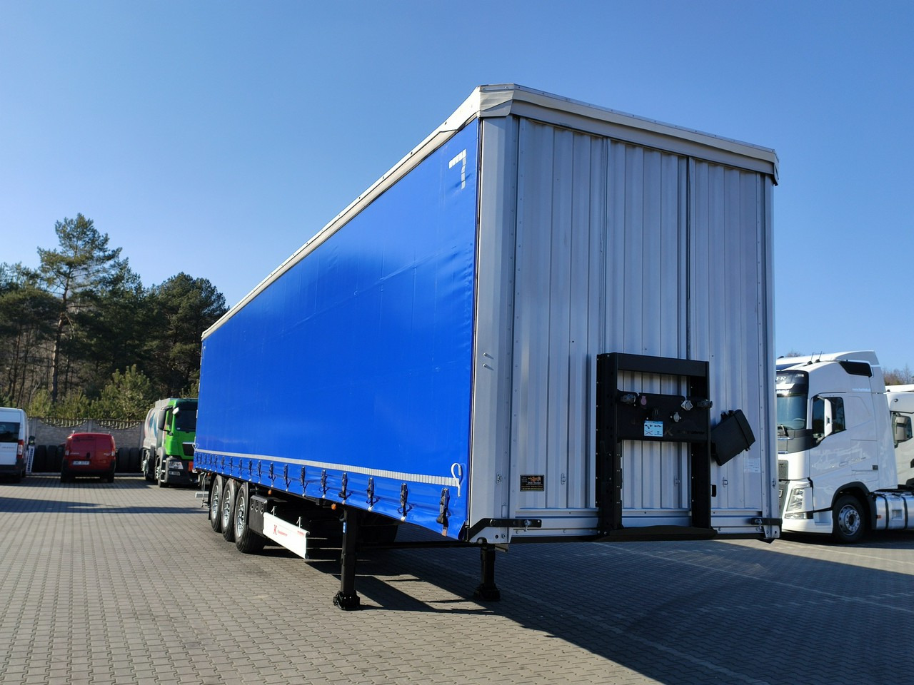 Kassbohrer Maxima XS Standard Super Stan Nowe Firany !!! - Semirremolque lona: foto 3 Kassbohrer Maxima XS Standard Super Stan Nowe Firany !!! - Semirremolque lona: foto 3