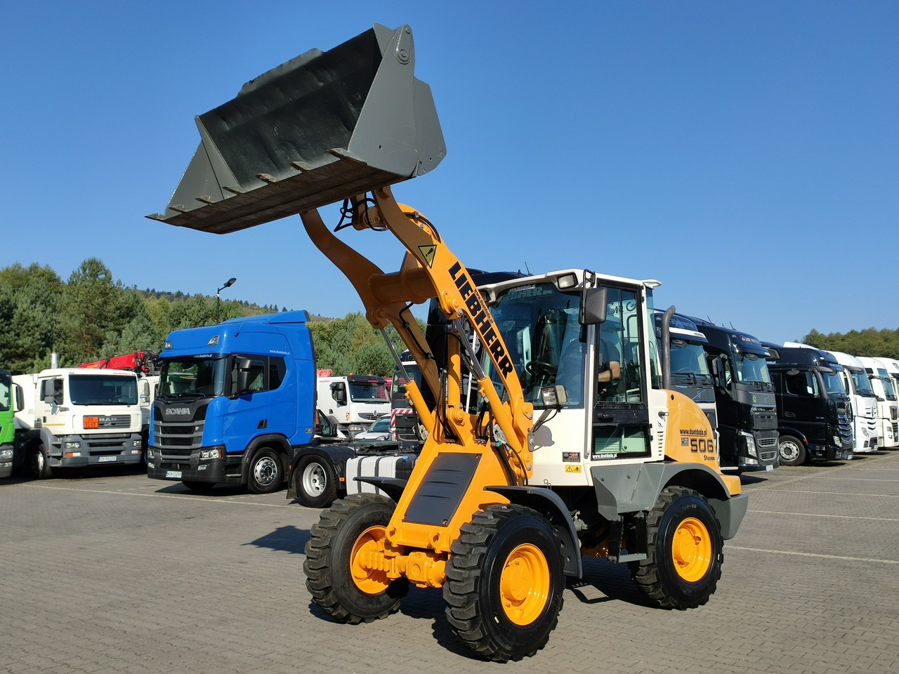 Liebherr L 506 STEREO Szybkozłącze / Łyżka Krokodyl + Widły Waga 6300kg - Cargadora articulada: foto 1 Liebherr L 506 STEREO Szybkozłącze / Łyżka Krokodyl + Widły Waga 6300kg - Cargadora articulada: foto 1