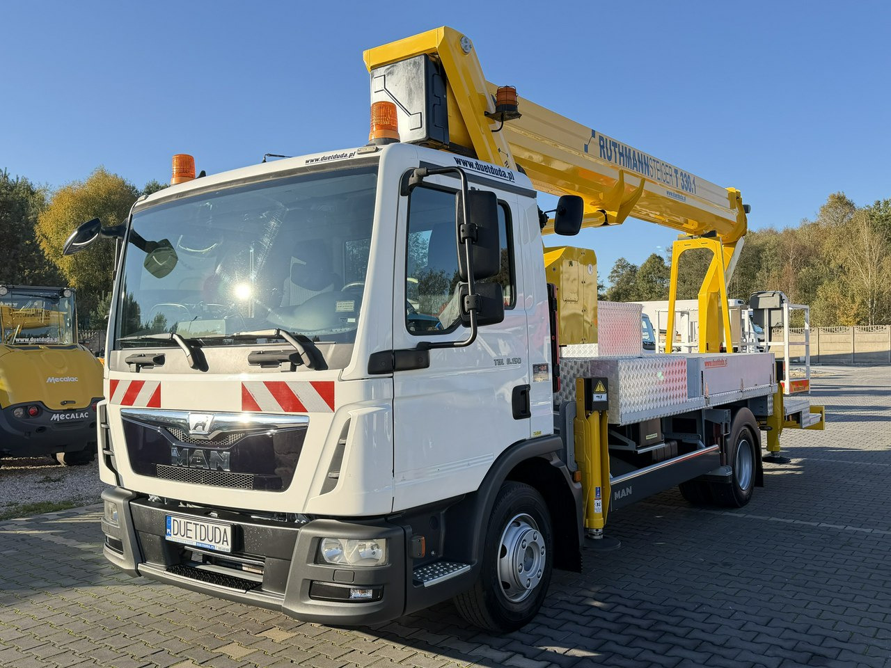 MAN TGL 7.150 Zwyżka Ruthmann T330 33-Metry w bok 21m Mały przebieg - Camión con plataforma elevadora: foto 5 MAN TGL 7.150 Zwyżka Ruthmann T330 33-Metry w bok 21m Mały przebieg - Camión con plataforma elevadora: foto 5