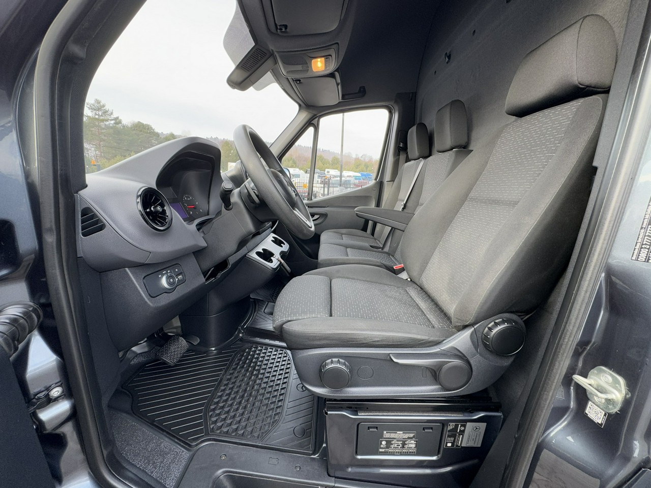 Furgón Mercedes 319: foto 18 Furgón Mercedes 319: foto 18