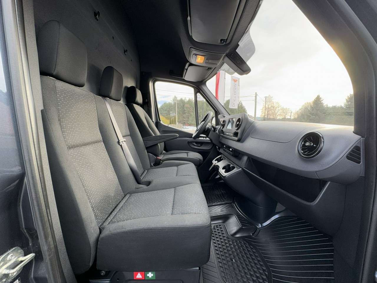 Furgón Mercedes 319: foto 28 Furgón Mercedes 319: foto 28