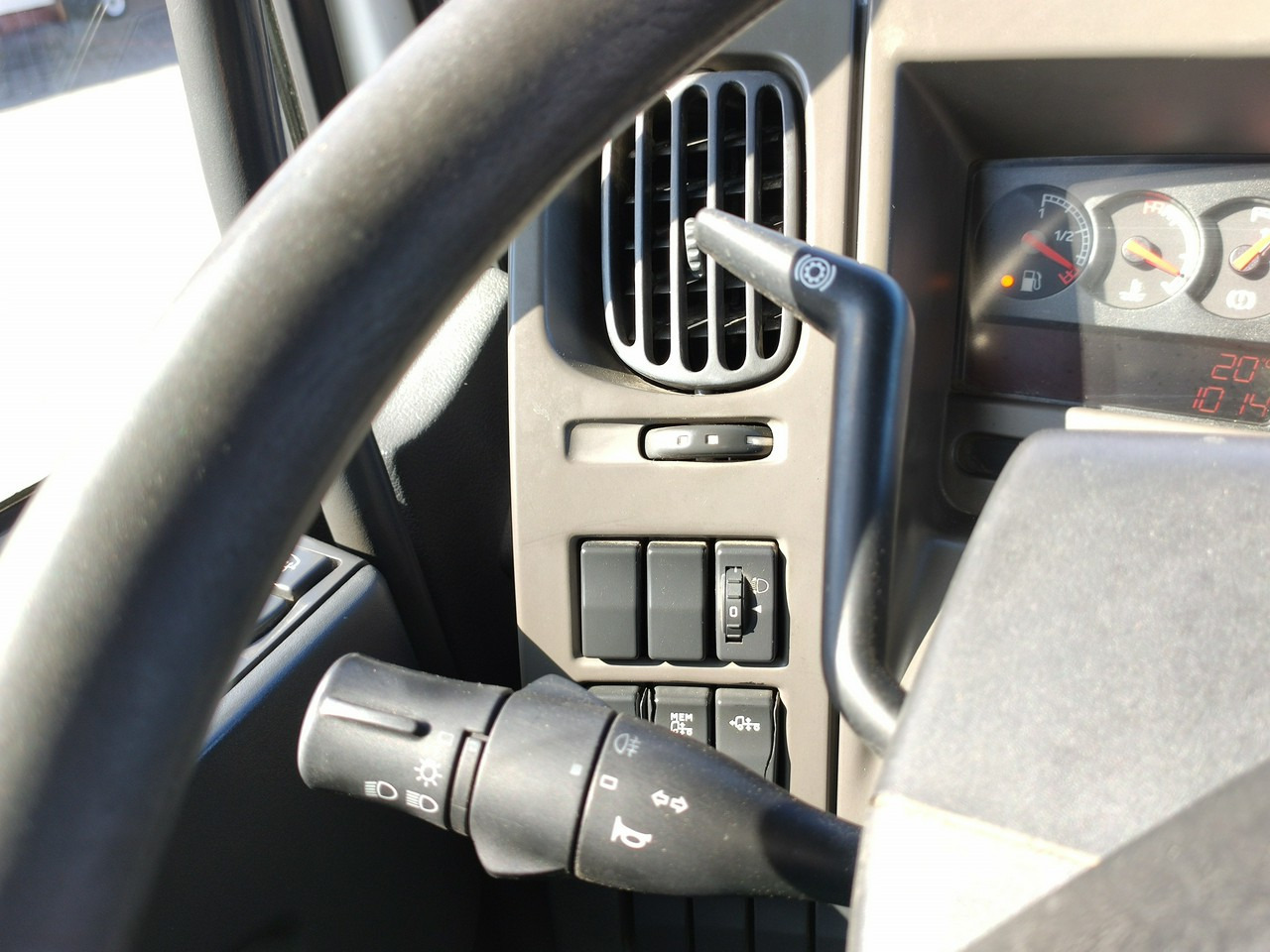 Leasing de Renault Midlum 180.240DXI + HDS HYVA HB170E2 Udzwig 3.6Tony Renault Midlum 180.240DXI + HDS HYVA HB170E2 Udzwig 3.6Tony: foto 23 Leasing de Renault Midlum 180.240DXI + HDS HYVA HB170E2 Udzwig 3.6Tony Renault Midlum 180.240DXI + HDS HYVA HB170E2 Udzwig 3.6Tony: foto 23