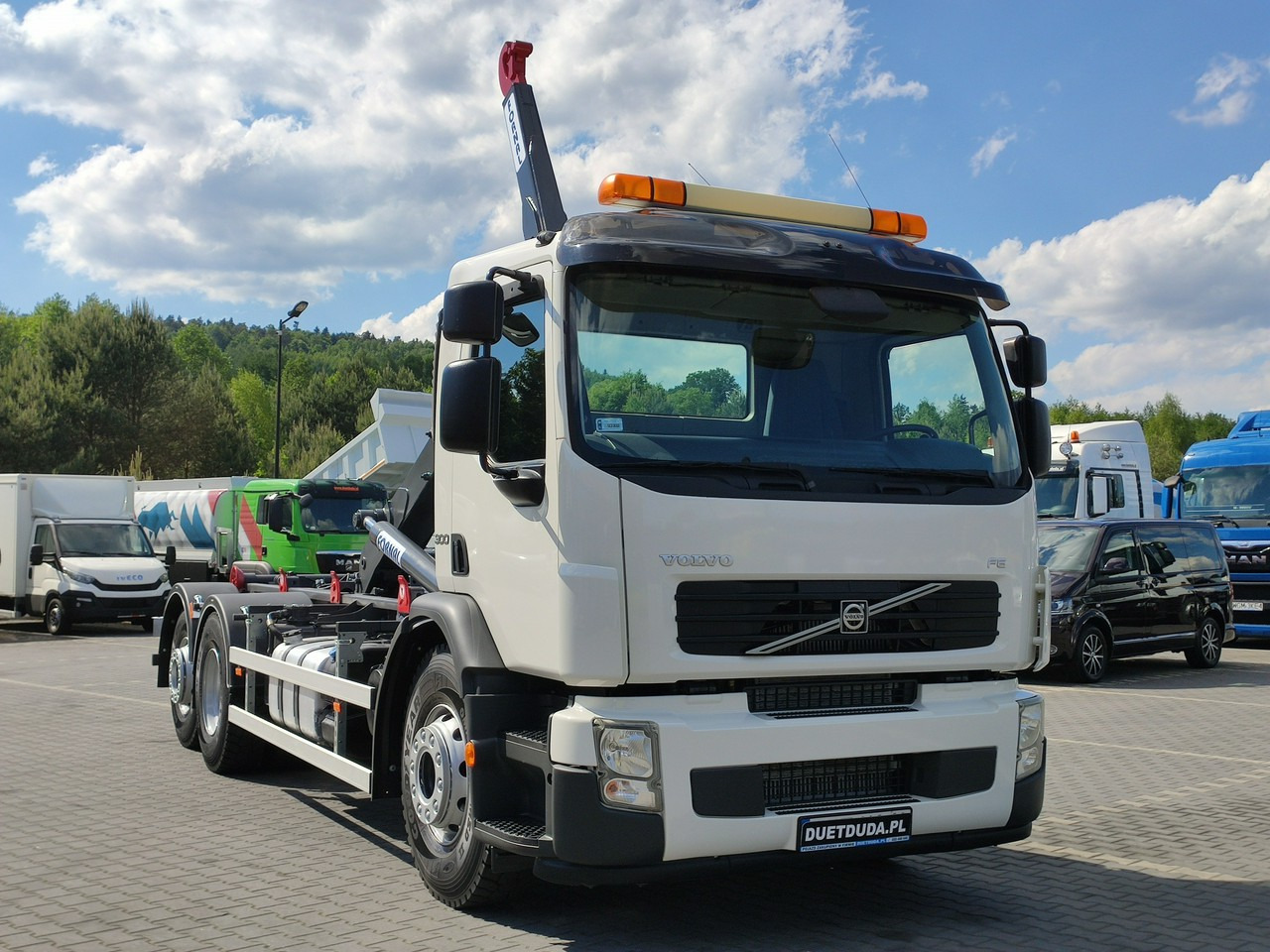 Volvo FE 26.300 Hakowiec Napęd 6x2 Oś Skrętna - Camión multibasculante: foto 5 Volvo FE 26.300 Hakowiec Napęd 6x2 Oś Skrętna - Camión multibasculante: foto 5