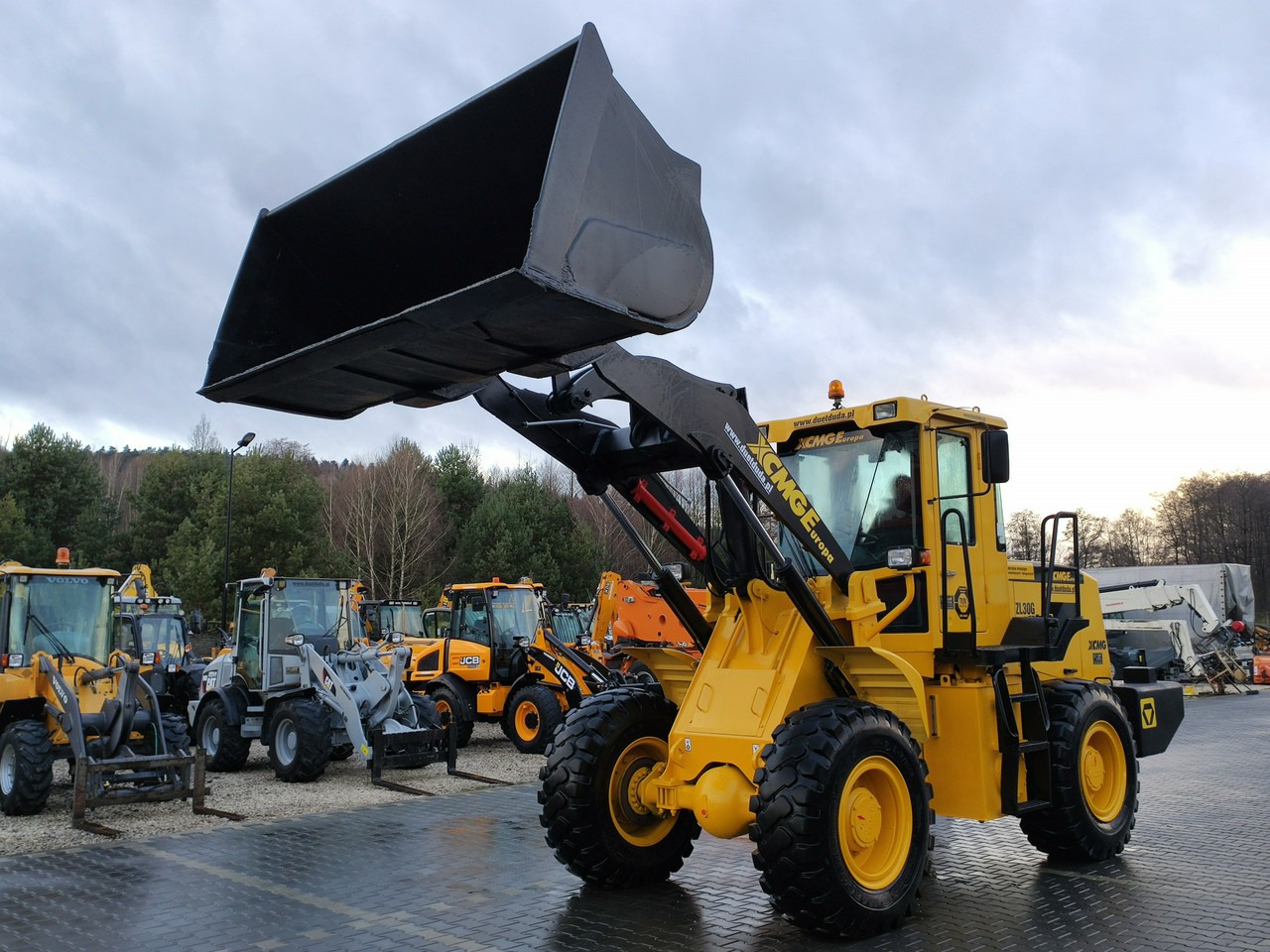 XCMG ZL 30G Centralne smarowanie Klimatyzacja 10T Super Stan !!! - Cargadora de ruedas: foto 3 XCMG ZL 30G Centralne smarowanie Klimatyzacja 10T Super Stan !!! - Cargadora de ruedas: foto 3