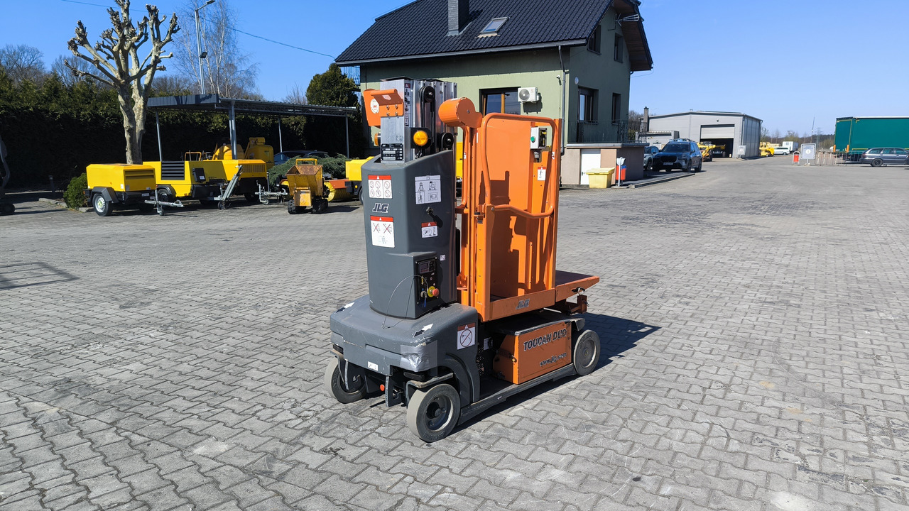 JLG TOUCAN DUO - Camión con plataforma elevadora: foto 1 JLG TOUCAN DUO - Camión con plataforma elevadora: foto 1