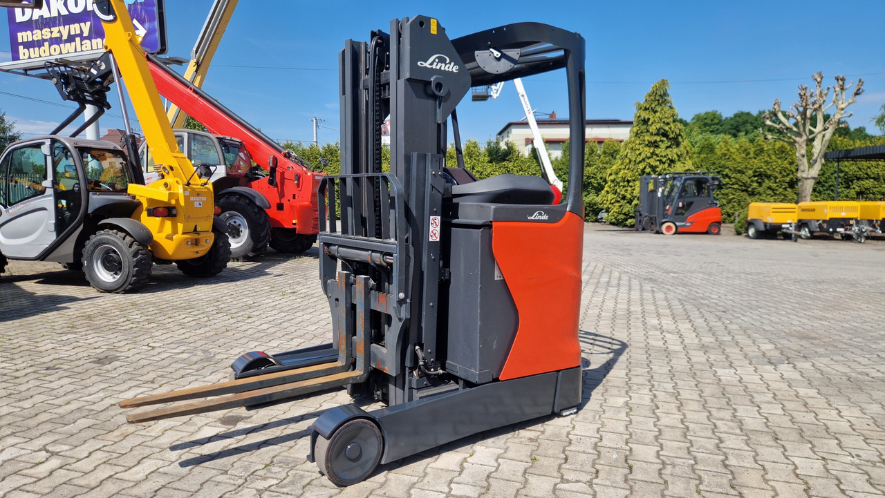 LINDE R 14 - 01 - Carretilla de carga lateral: foto 2 LINDE R 14 - 01 - Carretilla de carga lateral: foto 2