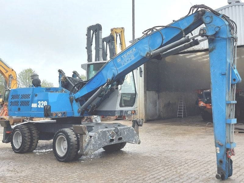 Fuchs MHL 320 D - Manipulador de materiales: foto 4 Fuchs MHL 320 D - Manipulador de materiales: foto 4