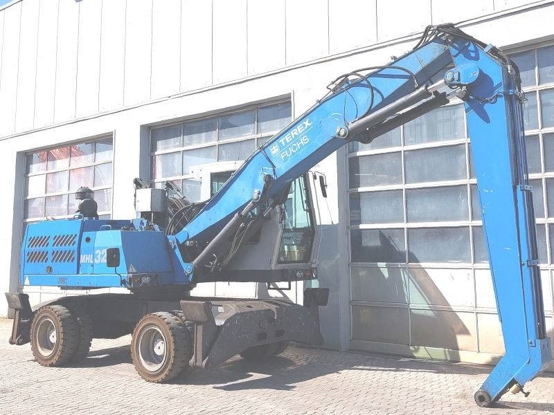 Fuchs MHL 320 D - Manipulador de materiales: foto 4 Fuchs MHL 320 D - Manipulador de materiales: foto 4