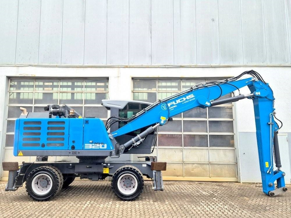 Fuchs MHL 320 F - Manipulador de materiales: foto 5 Fuchs MHL 320 F - Manipulador de materiales: foto 5