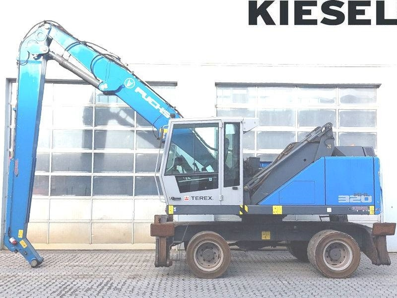 Fuchs MHL 320 F - Manipulador de materiales: foto 1 Fuchs MHL 320 F - Manipulador de materiales: foto 1