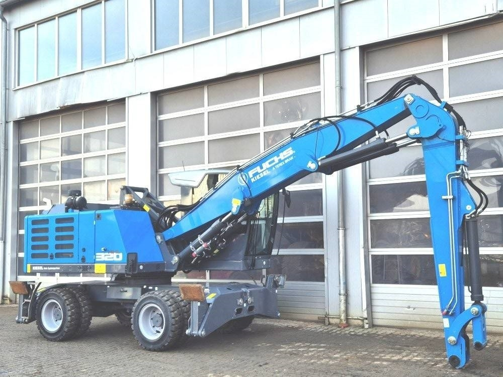Fuchs MHL 320 F - Manipulador de materiales: foto 4 Fuchs MHL 320 F - Manipulador de materiales: foto 4