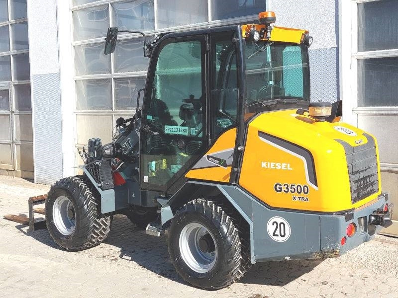 Giant G 3500 X-Tra - Minicargadora: foto 3 Giant G 3500 X-Tra - Minicargadora: foto 3