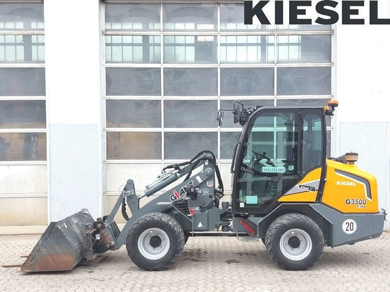 Giant G 3500 X-Tra - Minicargadora: foto 1 Giant G 3500 X-Tra - Minicargadora: foto 1