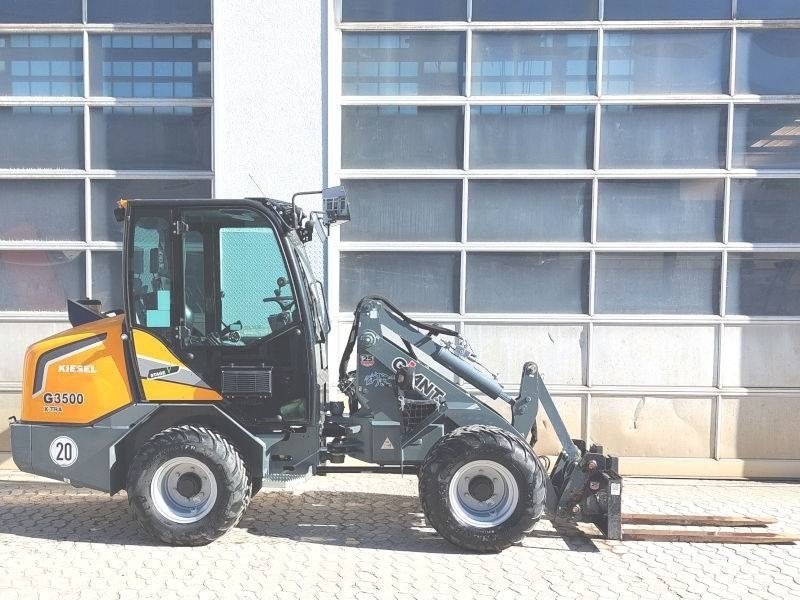 Giant G 3500 X-Tra - Minicargadora: foto 5 Giant G 3500 X-Tra - Minicargadora: foto 5
