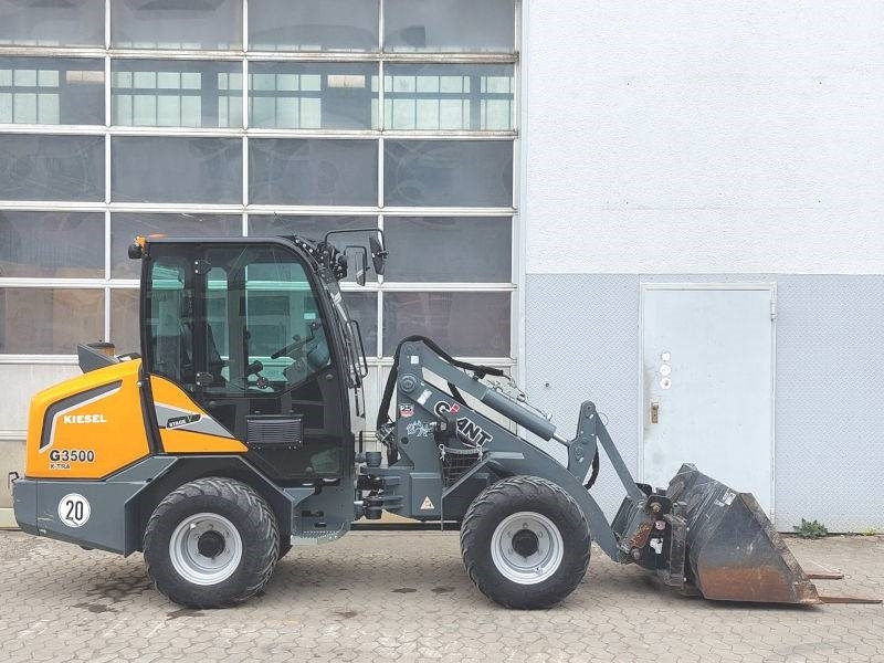 Giant G 3500 X-Tra - Minicargadora: foto 5 Giant G 3500 X-Tra - Minicargadora: foto 5