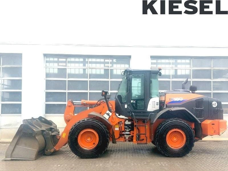 Hitachi ZW 180-6 - Cargadora de ruedas: foto 1 Hitachi ZW 180-6 - Cargadora de ruedas: foto 1