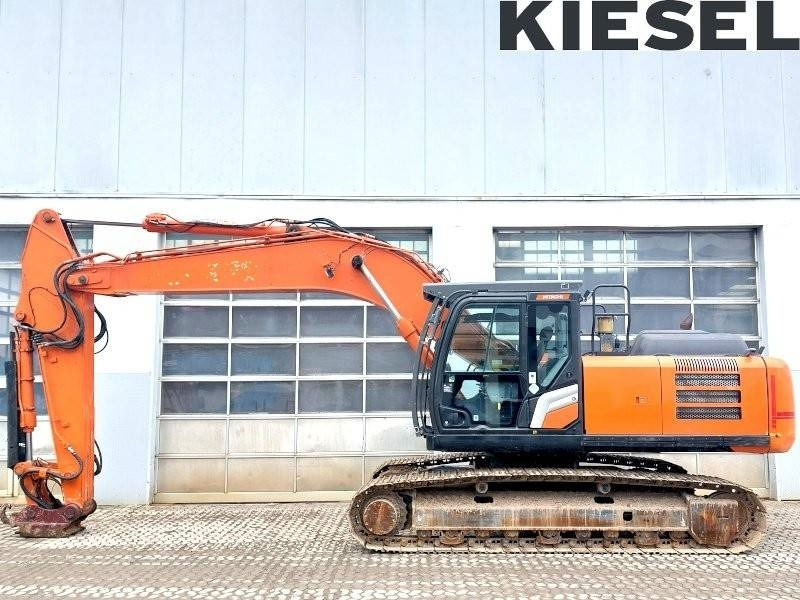 Hitachi ZX 250 LCN-7 - Excavadora de cadenas: foto 1 Hitachi ZX 250 LCN-7 - Excavadora de cadenas: foto 1