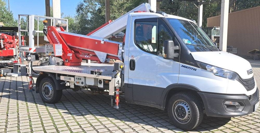 Iveco Multitel MX210 Arbeitsbühne - Camión con plataforma elevadora: foto 2 Iveco Multitel MX210 Arbeitsbühne - Camión con plataforma elevadora: foto 2